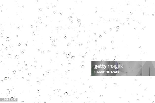 gocce di pioggia su vetro - goccia foto e immagini stock