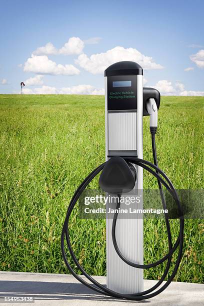 stazione di ricarica per veicoli elettrici - stazione di ricarica per veicoli elettrici foto e immagini stock