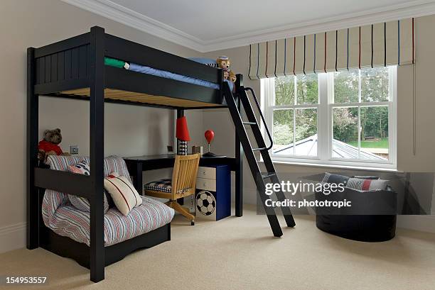 boy's bedroom - bunk bed stockfoto's en -beelden