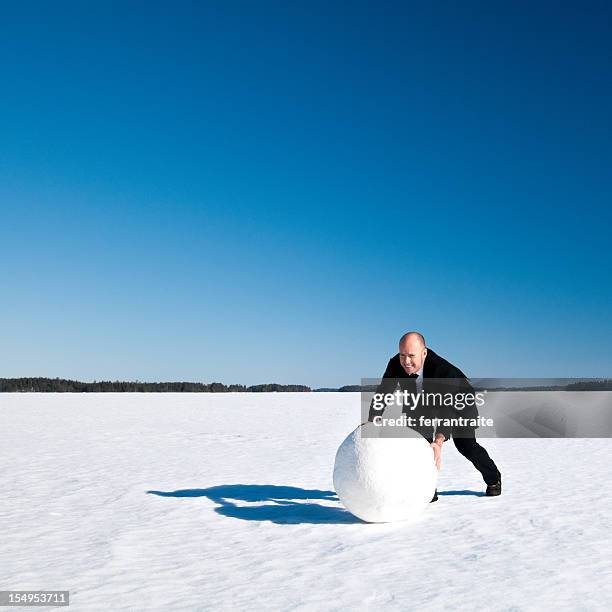 schneeball-effekt - schneeball stock-fotos und bilder