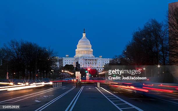 united states capitol at night - washington dc capitol building stock pictures, royalty-free photos & images