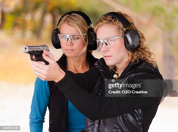 Gun Range Intructure Gun Range Instructor Photos and Premium High Res Pictures - Getty Images