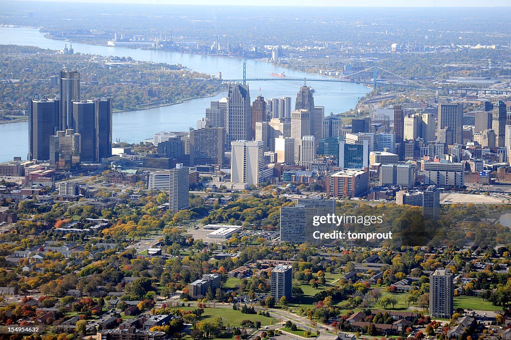 Vista aérea de la ciudad de Detroit, Michigan, EE.UU.