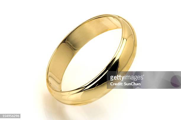Afslachten coupon Wig 60,861 Gold Ring Photos and Premium High Res Pictures - Getty Images