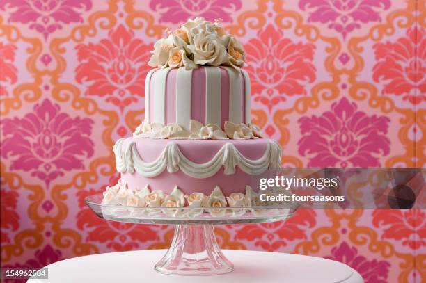 pink wedding cake - wedding cake stock pictures, royalty-free photos & images