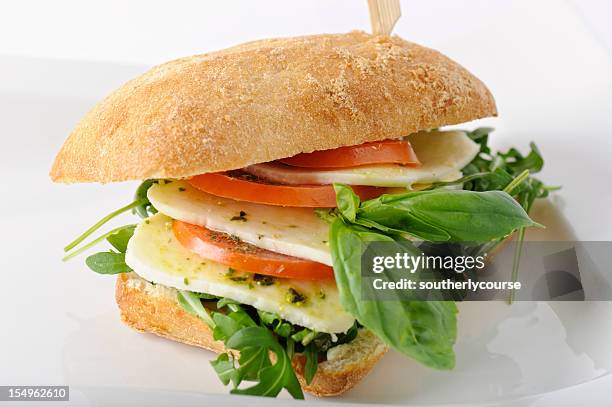 sándwich caprese - ciabatta fotografías e imágenes de stock