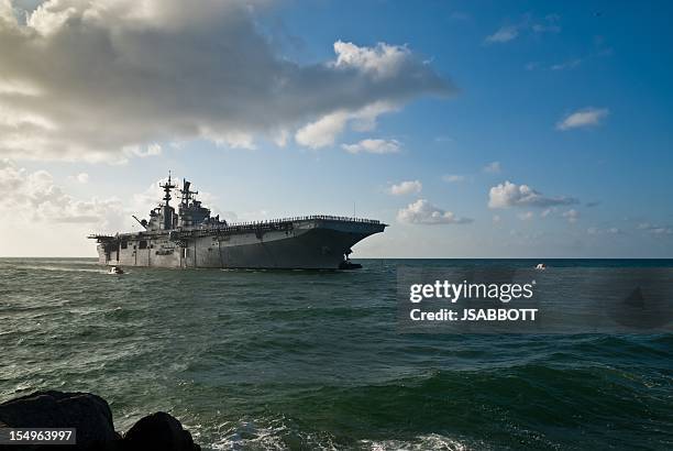 u.s. marinha navio de guerra - marinha americana imagens e fotografias de stock