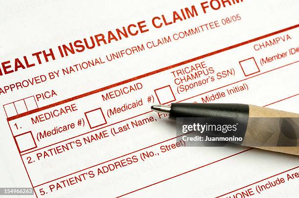 health insurance claim form - blankett för försäkringsanspråk bildbanksfoton och bilder