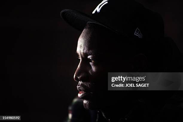 Le Malik Rapper 199 French Ngo Amnesty International Stock Photos, High-Res Pictures ...
