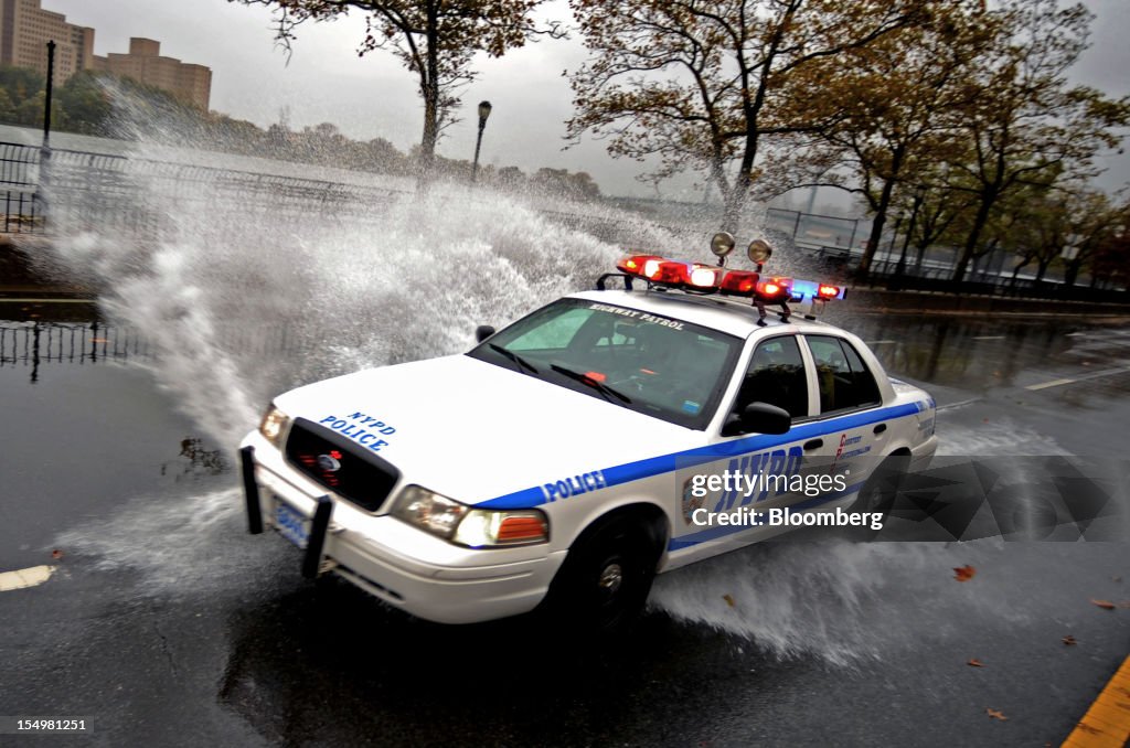 Hurricane Sandy Strengthens as Storm Charges at New Jersey