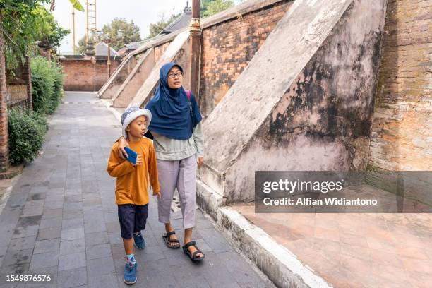 Java Boy Philippines 4,025 Java Boys Stock Photos, High-Res Pictures, and Images - Getty Images