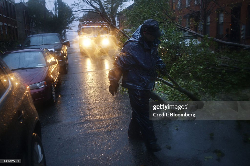 All U.S. Stock Trading Canceled as New York Prepares for Storm