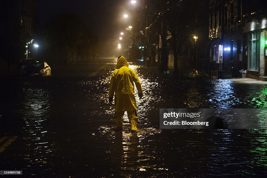 All U.S. Stock Trading Canceled as New York Prepares for Storm