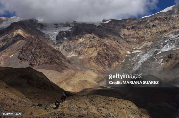 Members of a group, including relatives of passengers of the Uruguayan Air Force plane that crashed in the remote Andes Mountains in the Argentine...