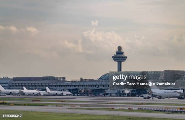 changi airport in singapore - changi airport stock pictures, royalty-free photos & images