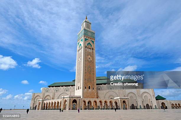 la mezquita de hassan ii en casablanca, el emblemático - mosque hassan ii fotografías e imágenes de stock