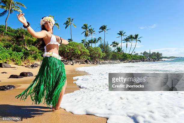 hawaiian hula dancer on beach - hula dancing stock pictures, royalty-free photos & images