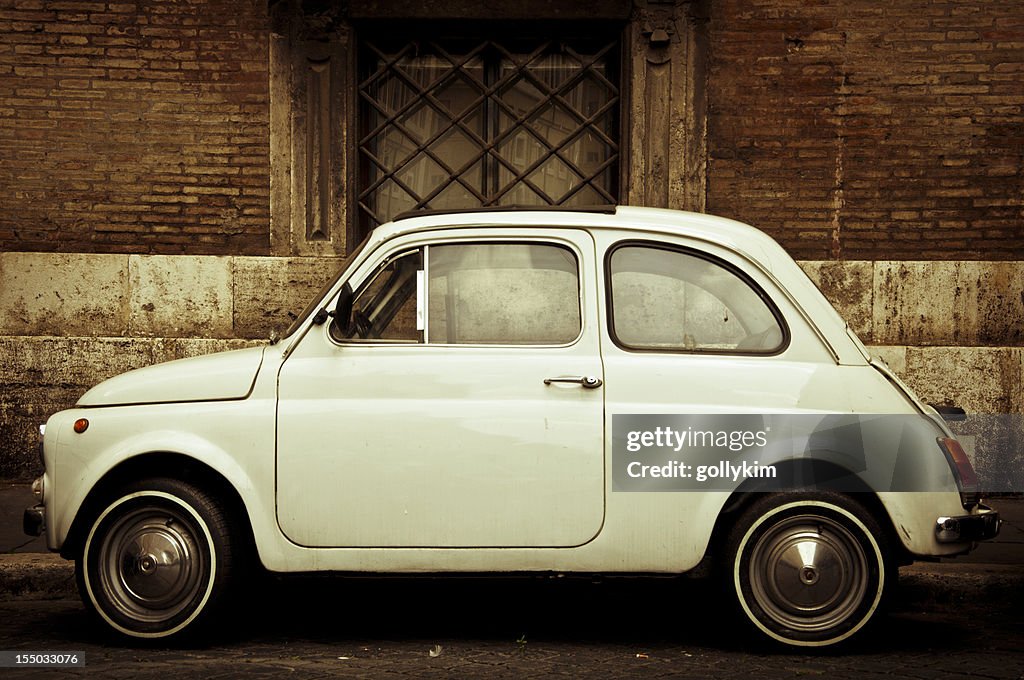 Vintage weiß Fiat 500 in Rom