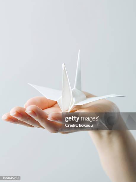 origami crane - origami asia stock pictures, royalty-free photos & images