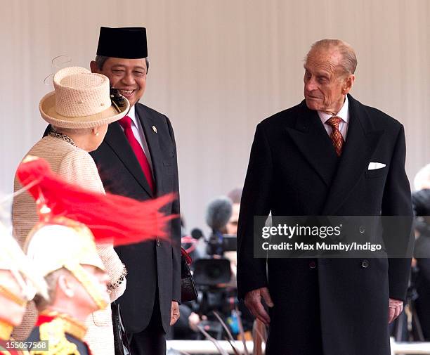 Queen Elizabeth II, Susilo Bambang Yudhoyono, President of the Republic of Indonesia and Prince Philip, Duke of Edinburgh attend the ceremonial...