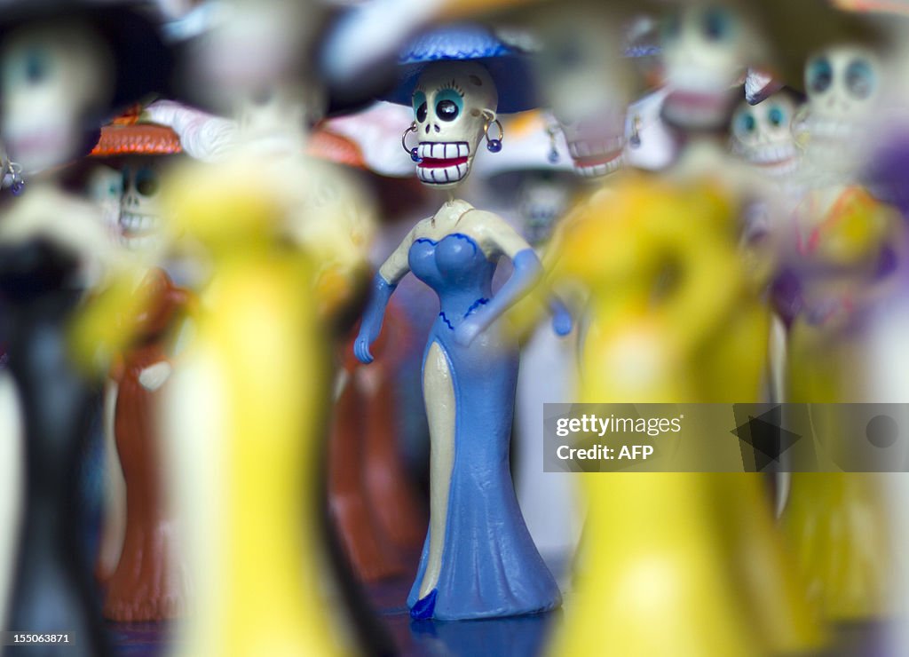 MEXICO-DAY OF THE DEAD-PREPARATIONS