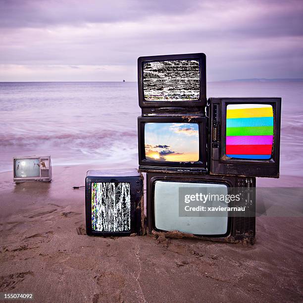 ray of light - retro television set stock pictures, royalty-free photos & images