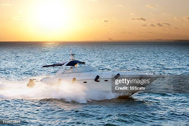 luxury speedboat - motor boat stock pictures, royalty-free photos & images