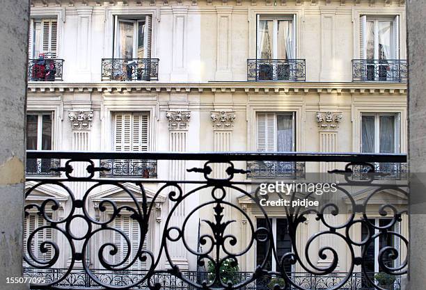 10.188 French Balcony Bilder und Fotos - Getty Images