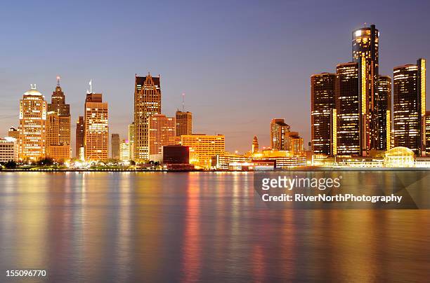 detroit at night - detroit river 個照片及圖片檔
