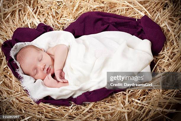 nativity with baby sleeping in manger - white jesus stock pictures, royalty-free photos & images