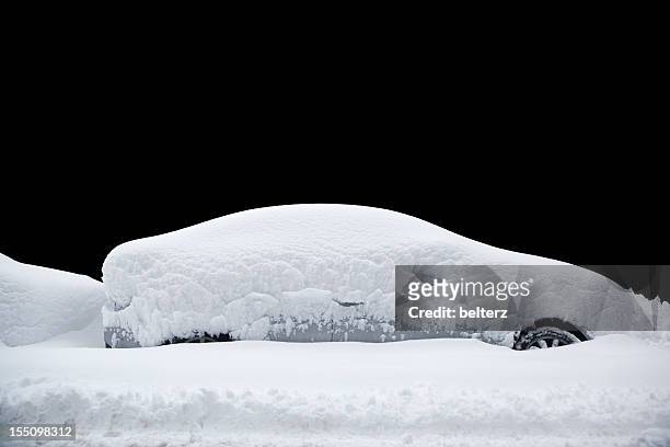 snowed in auto - cumulo di neve foto e immagini stock