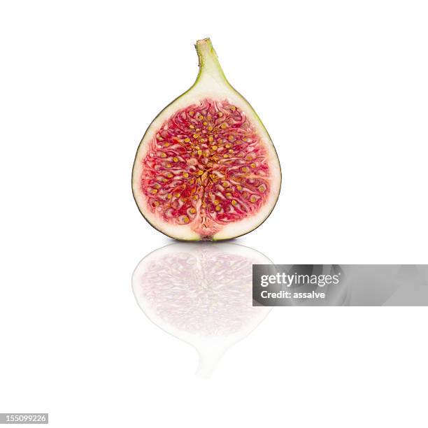 bisected fig with clipping path - fig bildbanksfoton och bilder