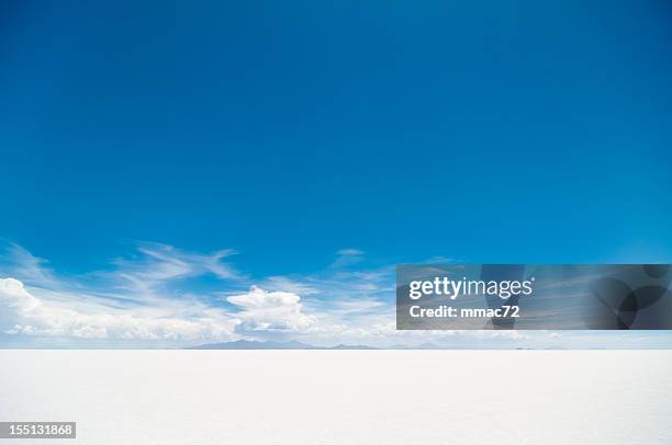 salar de uyuni - lago salato foto e immagini stock