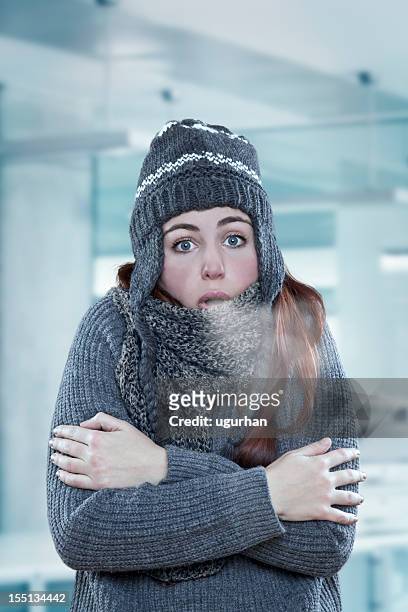 cold - cold temperature stockfoto's en -beelden