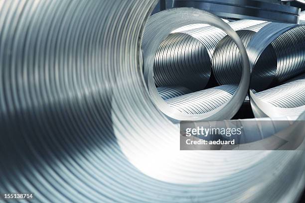 metallic, ribbed ventilation tubes - corrugated metal 個照片及圖片檔