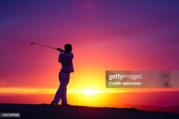 golfer on a hill overlooking the pacific ocean in california - swing de golf bildbanksfoton och bilder