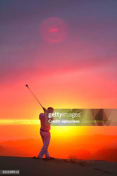 golfer on a hill overlooking the pacific ocean in california - swing de golf bildbanksfoton och bilder