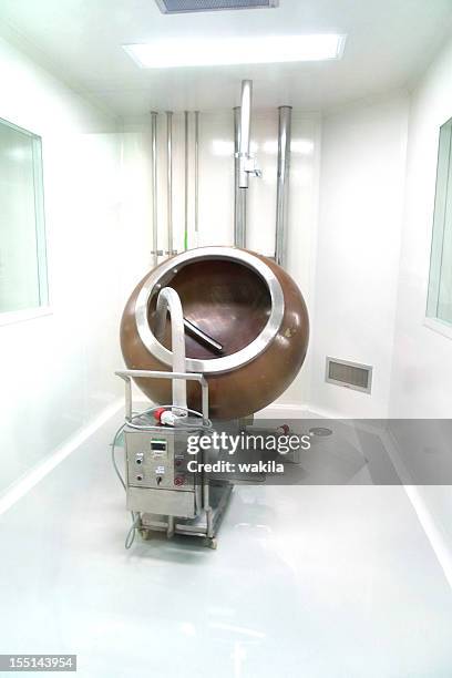 mixer in medical labour - concrete mixer stockfoto's en -beelden