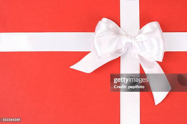 white holiday bow - white satin stock pictures, royalty-free photos & images