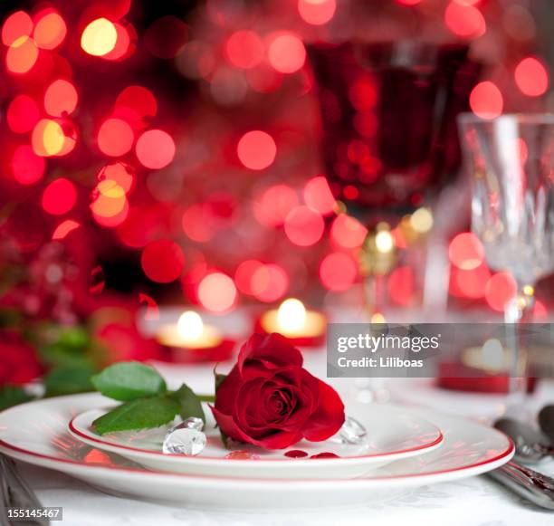 romantic dining - valentines day dinner stock pictures, royalty-free photos & images