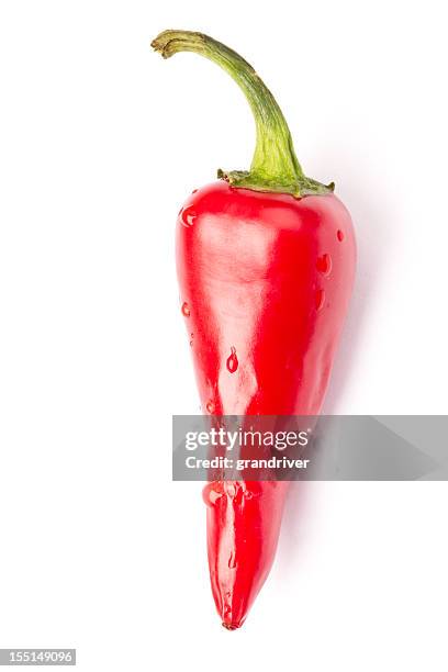 red jalapeno pepper - pimientos stockfoto's en -beelden