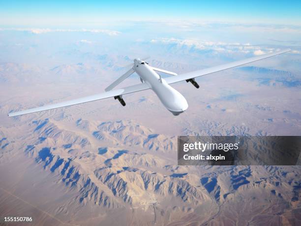 luftaufnahme fahrzeug (uav) mit selbstbedienung (nicht besetzt - unbemanntes luftfahrzeug stock-fotos und bilder