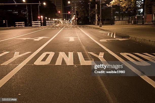 usa road marking, arrow signs - abbiegen stock pictures, royalty-free photos & images