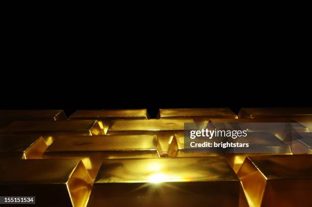 gold bars - bullion stockfoto's en -beelden