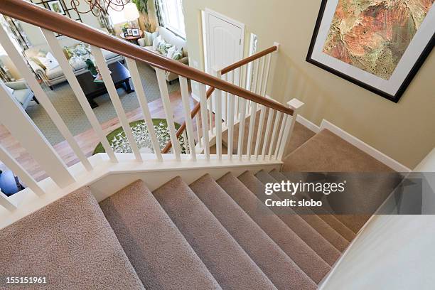 stairs with carpet - tapijt stockfoto's en -beelden