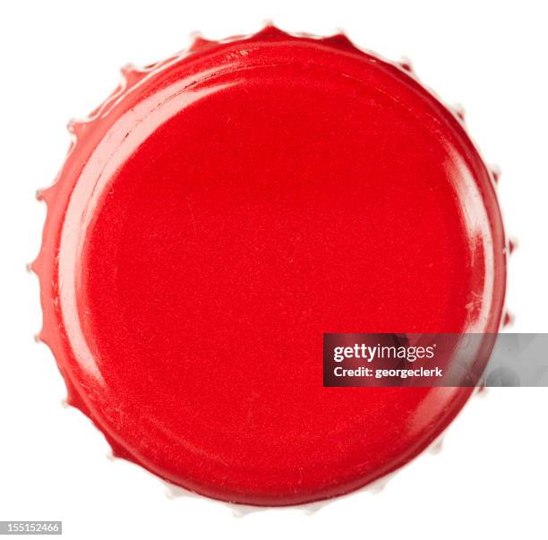 rouge bouteille de pac gros plan - capsule biere photos et images de collection