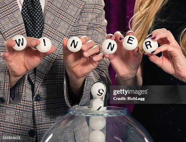 retro lotería dibujo host - loteria fotografías e imágenes de stock