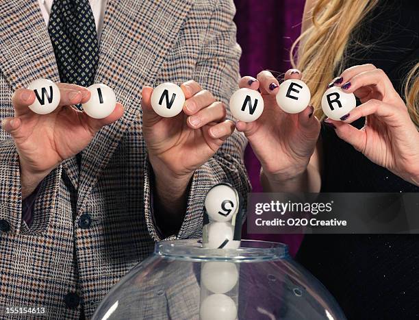 loterie dessin rétro d'accueil - loto photos et images de collection