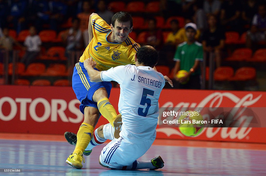 Ukraine v Paraguay: Group A - FIFA Futsal World Cup Thailand 2012