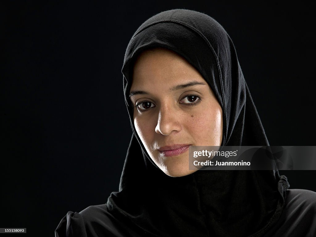 Real Muslima Real Muslim Young Woman High-Res Stock Photo - Getty Images